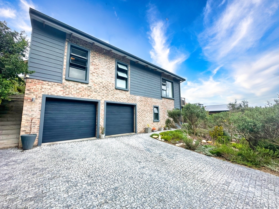 5 Bedroom Property for Sale in Cola Beach Western Cape